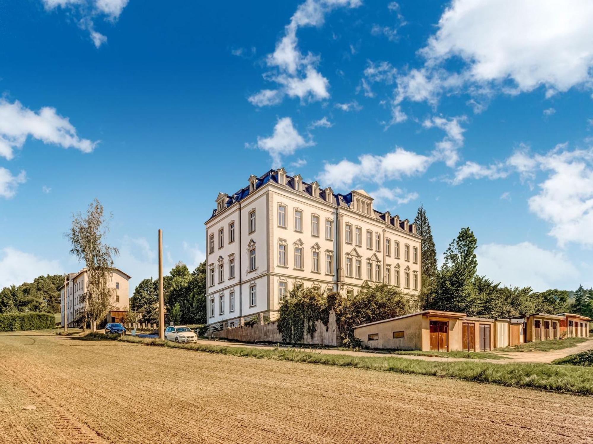Alluring Villa In Grunhainichen Borstendorf With Garden Leubsdorf Exteriör bild